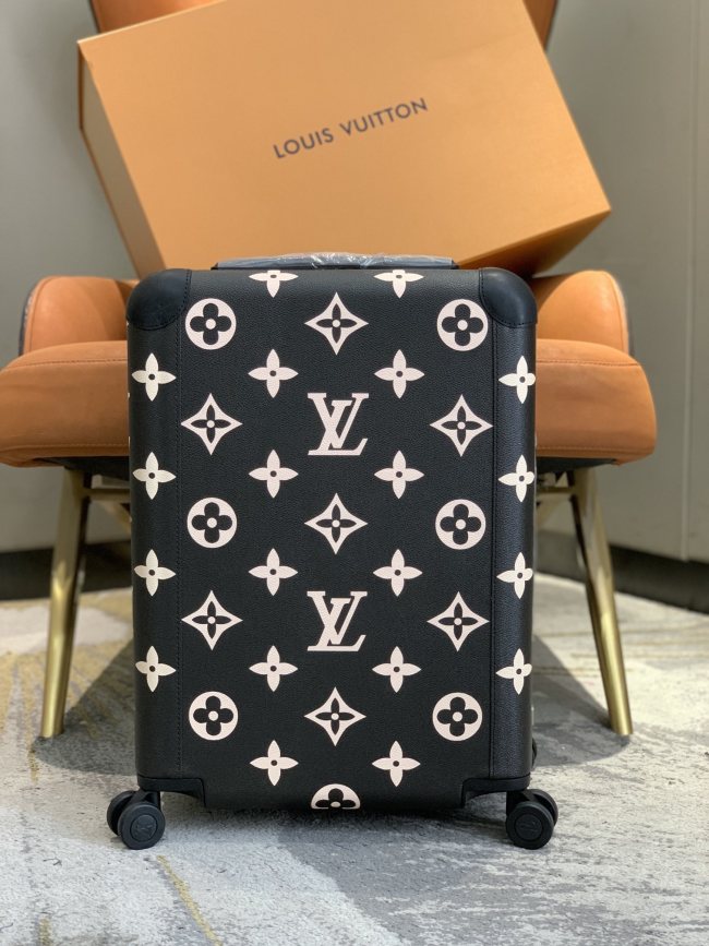 使い勝手良し ルイヴィトン 激安偽物 LOUIS VUITTON 四輪レバーボックス
