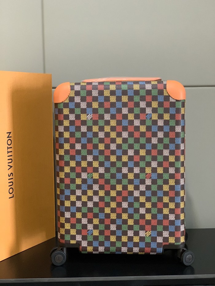 入手困難 ルイヴィトン コピーおすすめ LOUIS VUITTON 四輪レバーボックス