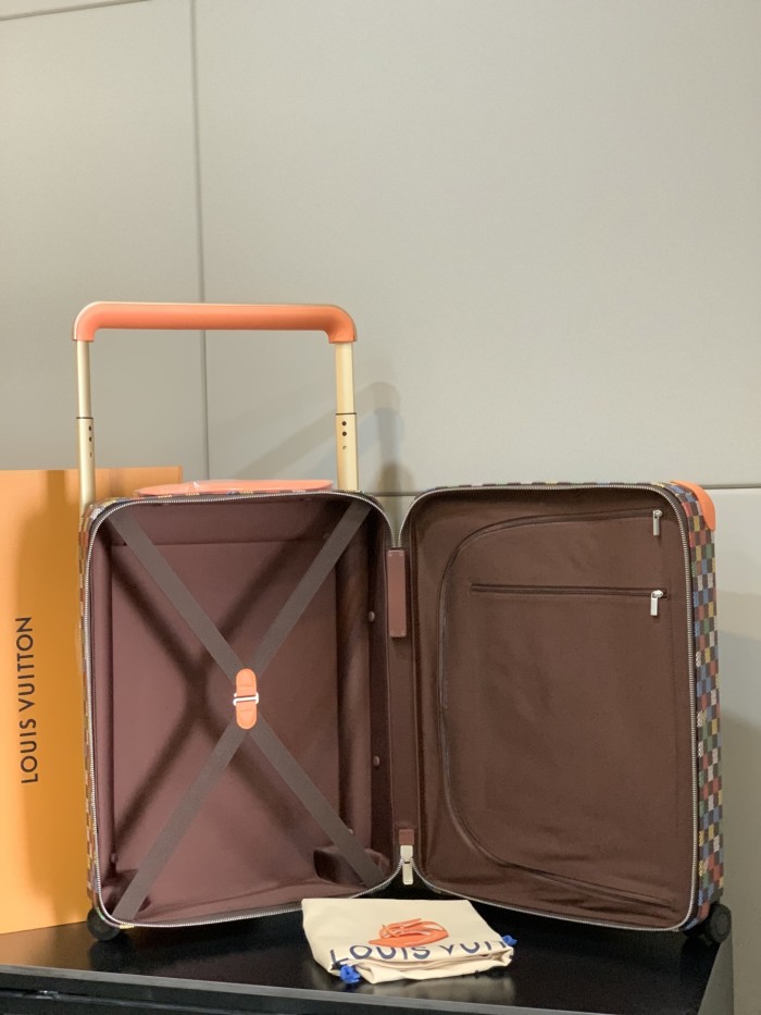 入手困難 ルイヴィトン コピーおすすめ LOUIS VUITTON 四輪レバーボックス