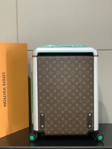 稀少 ルイヴィトン n級品 LOUIS VUITTON 四輪レバーボックス