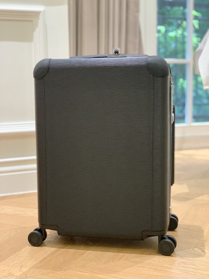 使い勝手良し ルイヴィトン n級品 LOUIS VUITTON 四輪レバーボックス