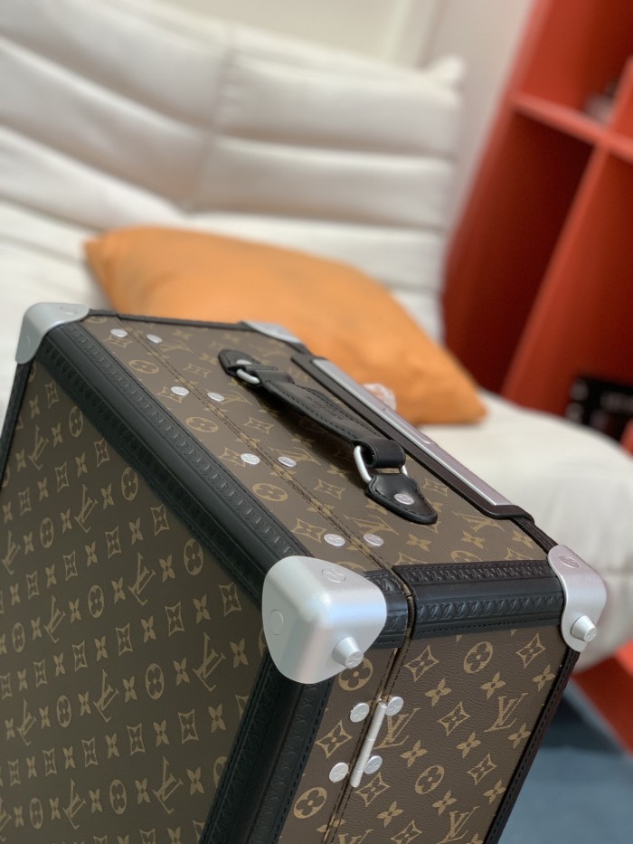【限定】 ルイヴィトン 偽物通販  LOUIS VUITTON 四輪レバーボックス