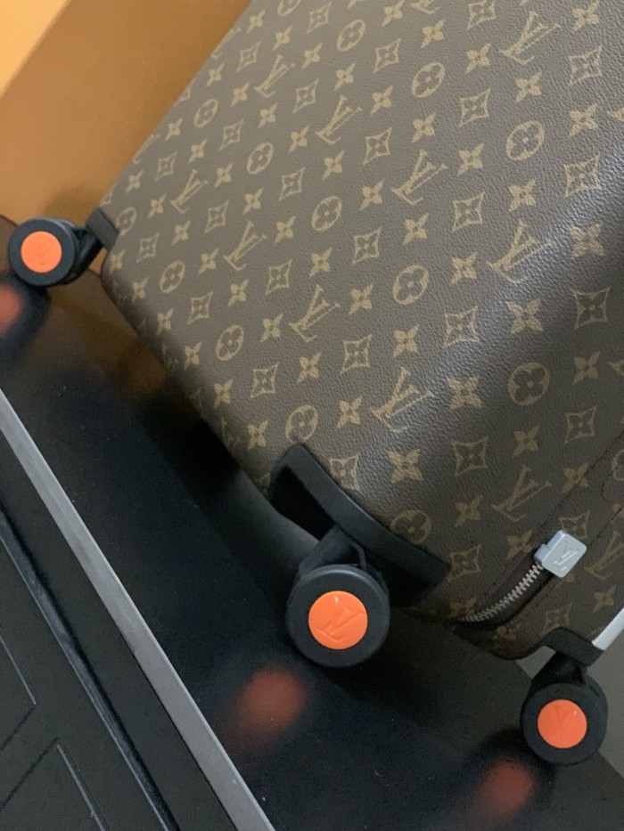 ★超人気 ルイヴィトン コピー LOUIS VUITTON 四輪レバーボックス