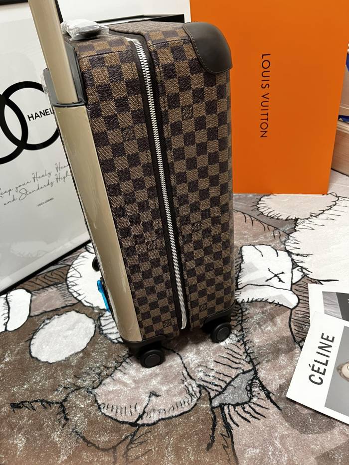 ★超人気 ルイヴィトン 激安偽物 LOUIS VUITTON 四輪レバーボックス