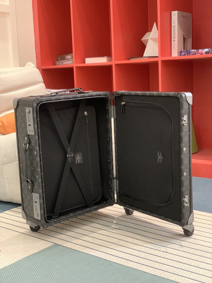 大人気 ルイヴィトン 激安偽物 LOUIS VUITTON 四輪レバーボックス