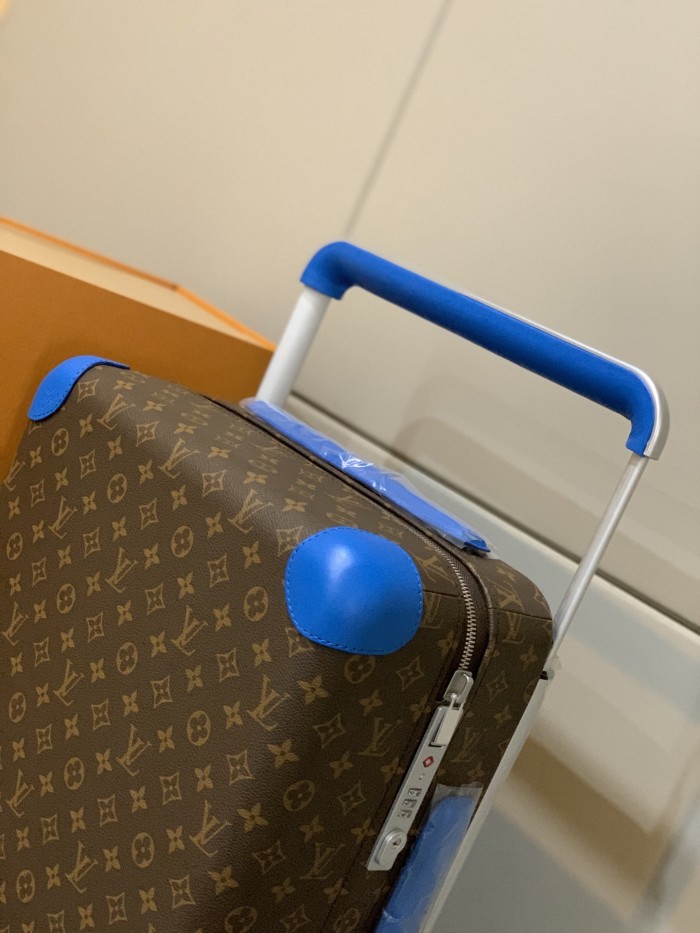超話題! ルイヴィトン 偽物通販  LOUIS VUITTON 四輪レバーボックス