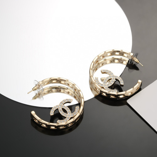 ★超人気 シャネル 偽物通販 Chanelのライトゴールドのフープピアス