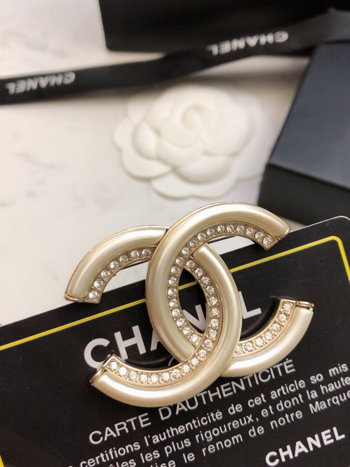【限定】シャネル 激安偽物 Chanelのブローチ人気モデル