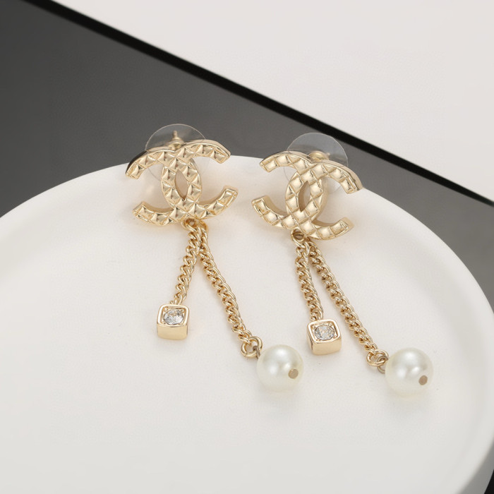 大人気 シャネル 激安通販 Chanelのパールピアス