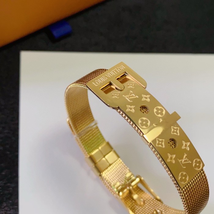 【限定】 ルイヴィトン n級品 LVニュートラルベルトバックルブレスレット