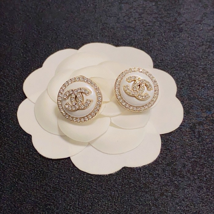 使い勝手良し シャネル スーパーコピー Chanel ダブルCピアス
