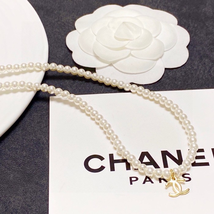 追跡付 シャネル コピーおすすめ ChanelのダブルCパールハート ネックレス