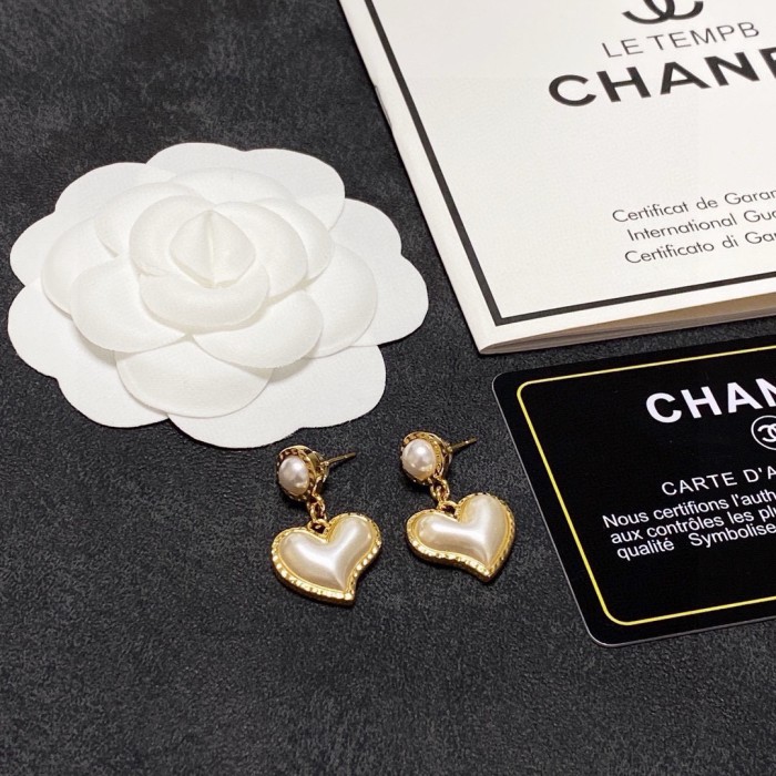 【話題商品！】シャネル n級品 CHANEL桃のピアス