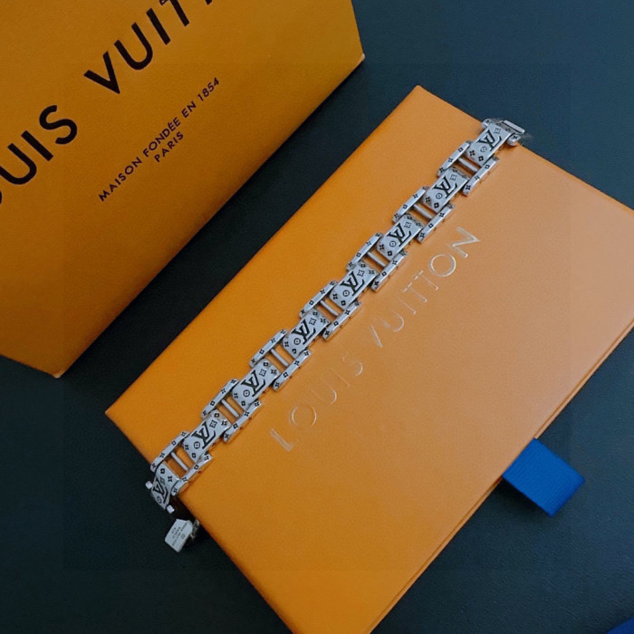 超奇跡の入荷☆ ルイヴィトン 激安通販 LVブレスレット