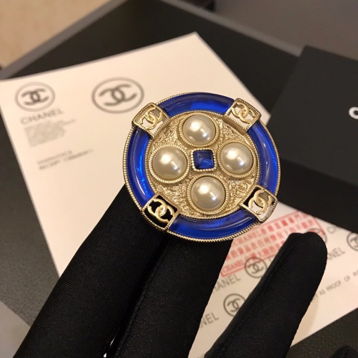 ★超人気 シャネル 激安通販 Chanelのクラシックブローチ