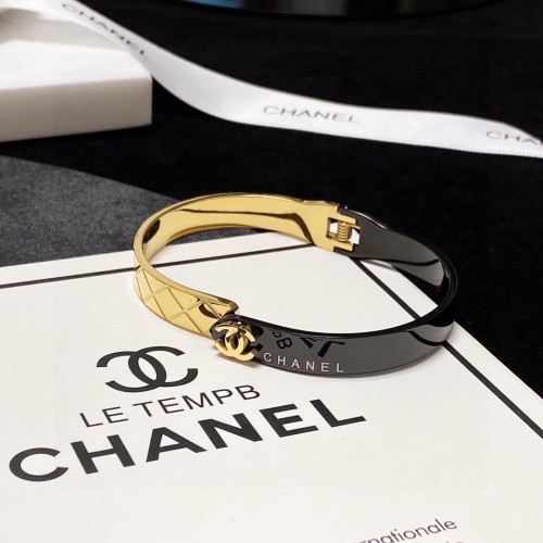 【話題商品！】シャネル コピーおすすめ Chanel 菱のブレスレット