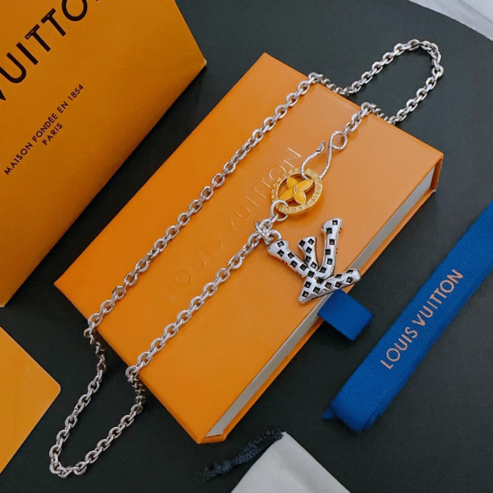 累積売上総額第１位！ ルイヴィトン n級品 LV ネックレス