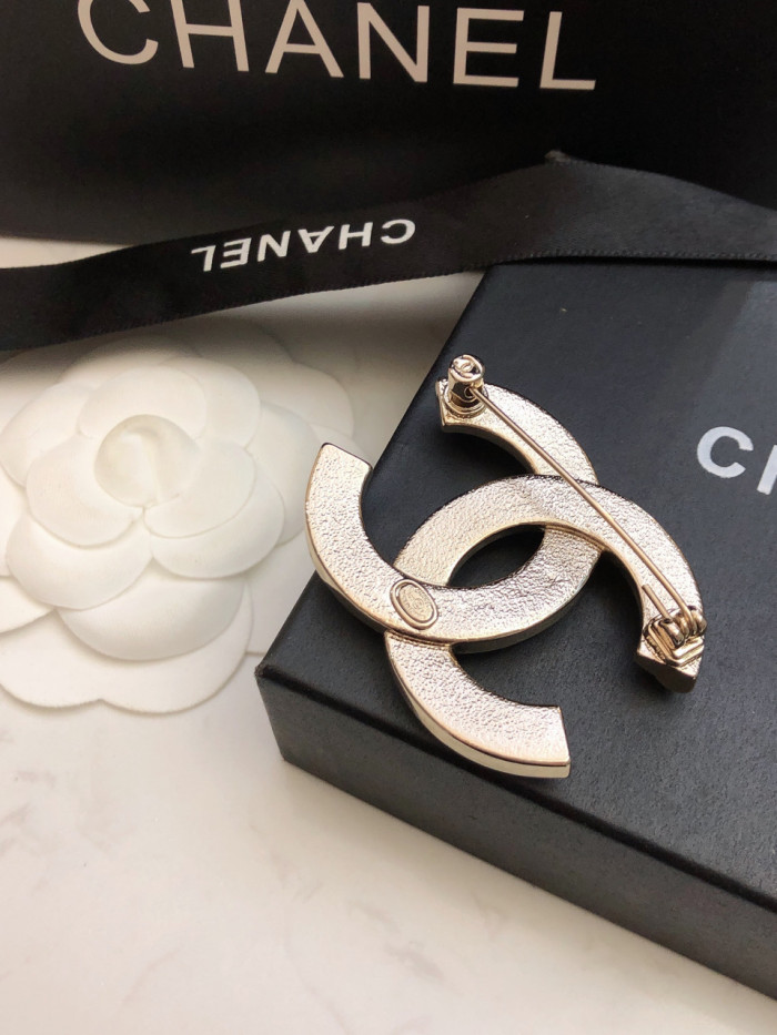 【限定】シャネル 激安偽物 Chanelのブローチ人気モデル