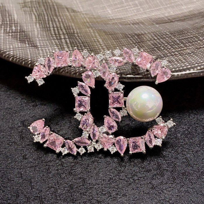 稀少 シャネル スーパーコピー Chanelのブローチ
