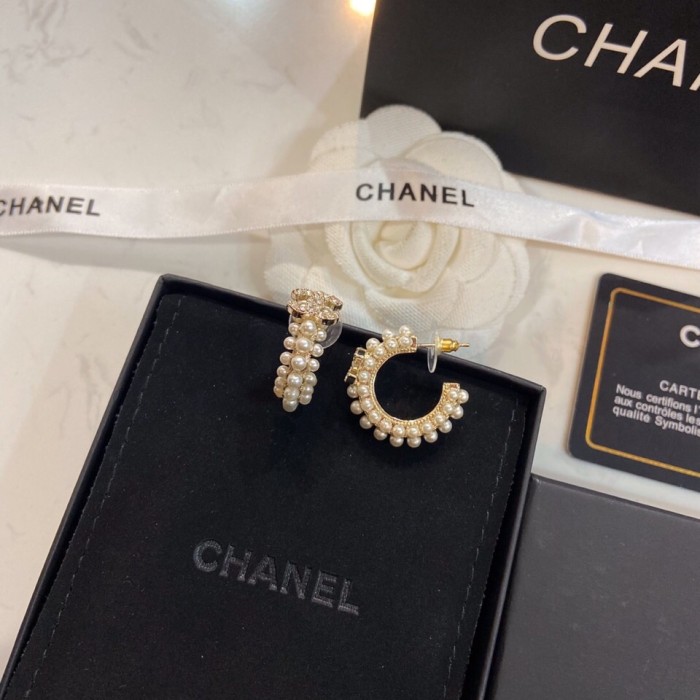 超話題! シャネル 偽物通販 Chanelの春先のピアス