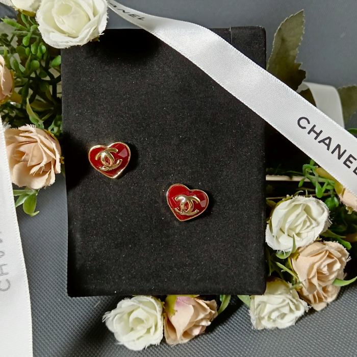 日本未入荷 シャネル コピーおすすめ Chanelの菱格ハートの赤いドリルのイヤリング