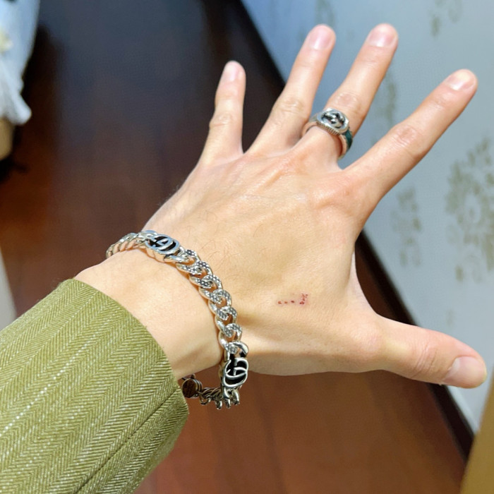大人気 グッチ 偽物通販  のブレスレット
