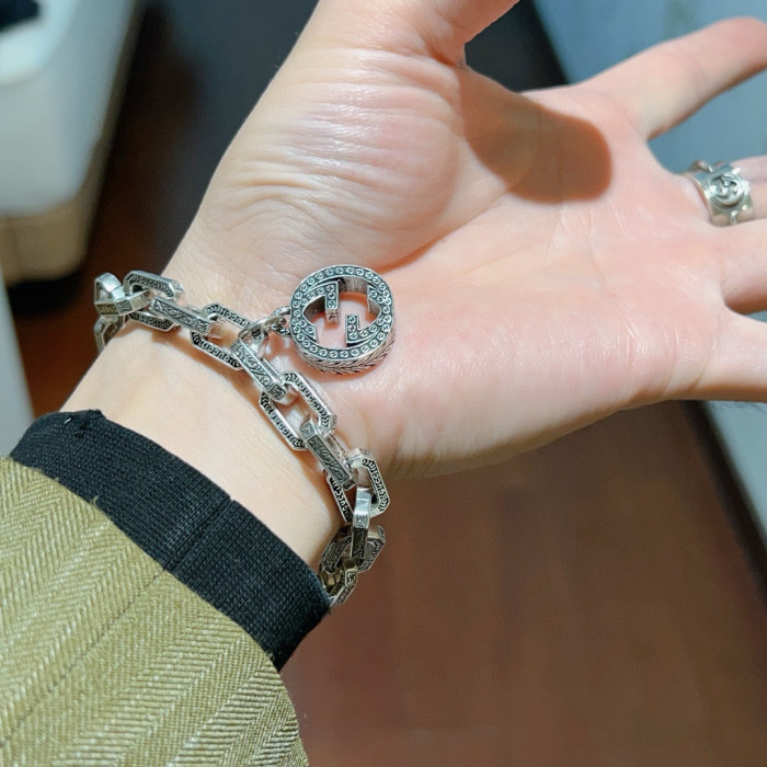 大人気 グッチ 激安通販 ののブレスレット
