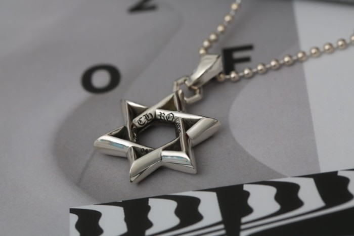 超話題! クロムハーツ n級品 定番六芒星ネックレス