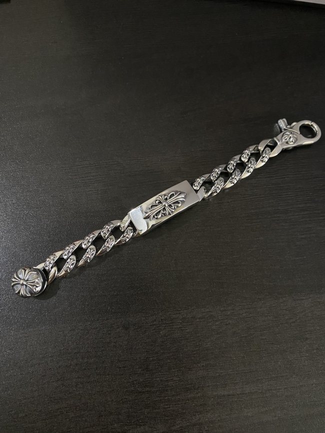 大人気 クロムハーツ 激安偽物 クロスフラワーロブスター太めのメンズとレディースブレスレット