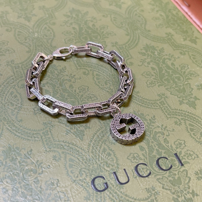 大人気 グッチ 激安通販 ののブレスレット