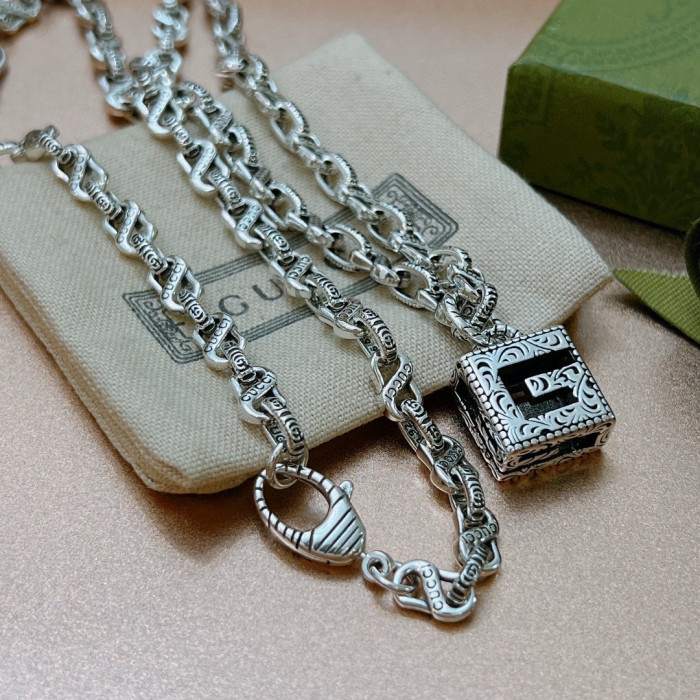 超奇跡の入荷☆ グッチ コピーおすすめ のダブルGネックレス