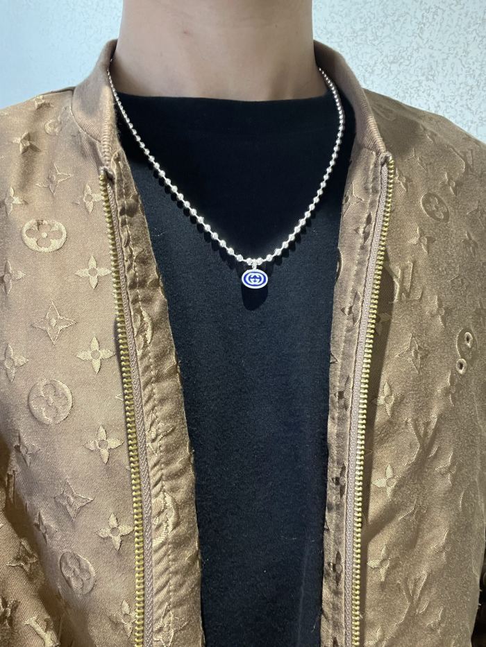 ★超人気 グッチ 激安通販 のダブルGネックレス