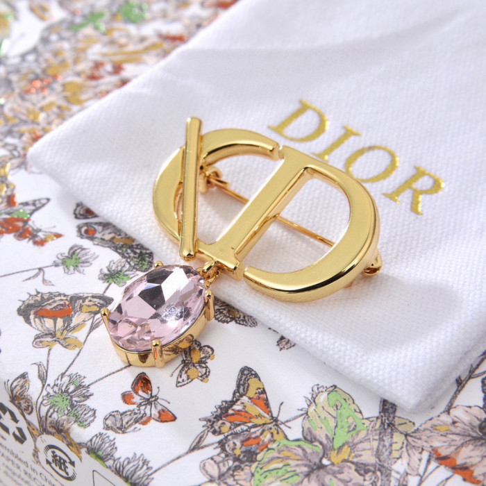 超奇跡の入荷☆ ディオール スーパーコピー のDior アルファベットブローチ