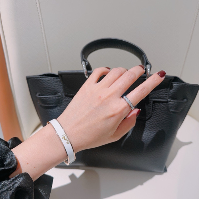 使い勝手良し エルメス コピー のブレスレット