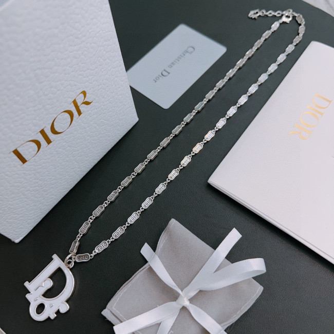 追跡付 ディオール 偽物通販 のDiorネックレス