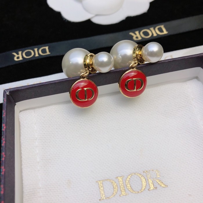 入手困難 ディオール 激安通販 Diorのピアス