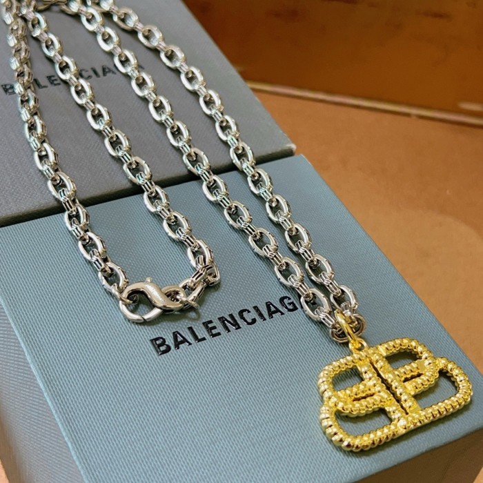 超話題! バレンシアガ 激安偽物 Balenciagaの ネックレス