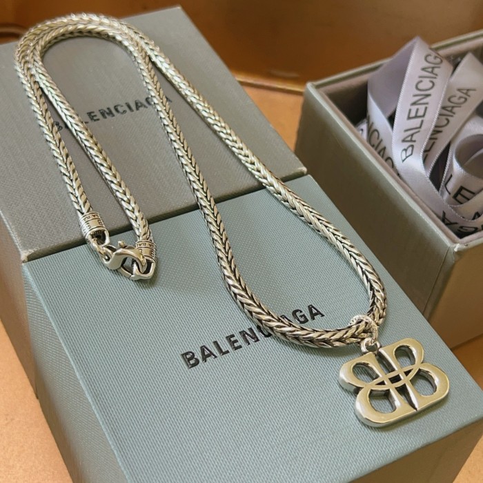 ★超人気 バレンシアガ 偽物通販  Balenciagaの ネックレス