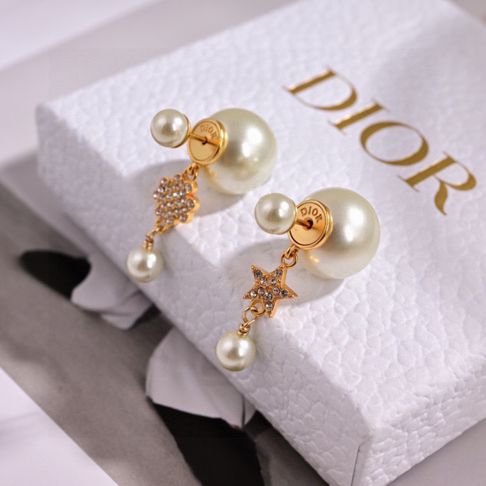 【話題商品！】 ディオール コピー Diorのイヤリング