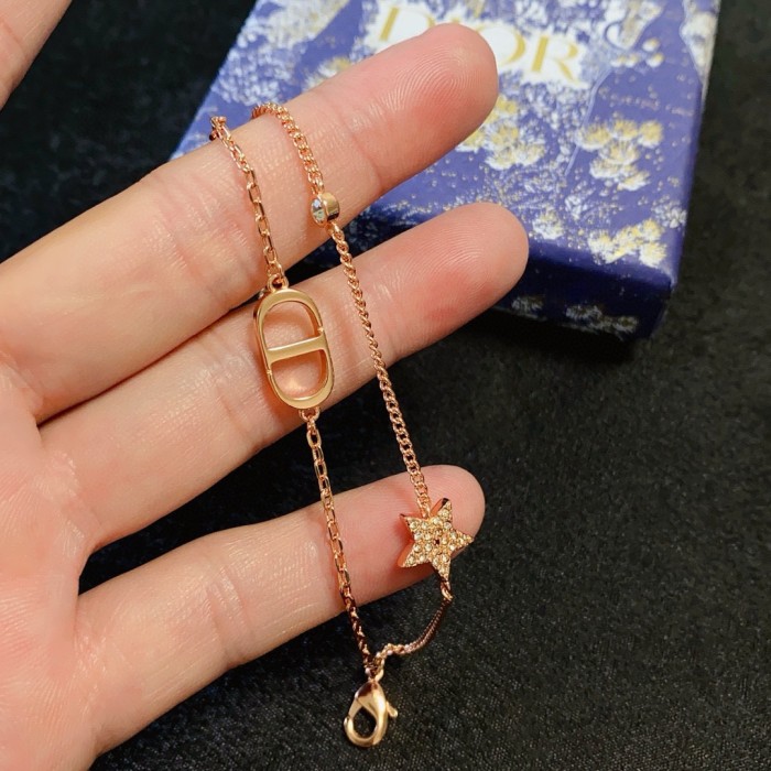 一目惚れ♪ ディオール 激安通販 Dior のアルファベットローズゴールドダブルブレスレット