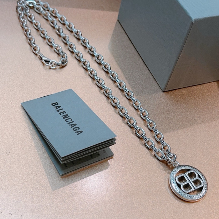 超奇跡の入荷☆ バレンシアガ 激安通販 Balenciagaの ネックレス