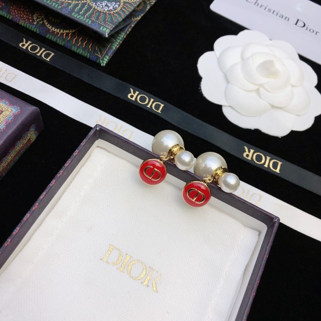 入手困難 ディオール 激安通販 Diorのピアス