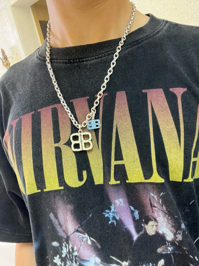 超奇跡の入荷☆ バレンシアガ 偽物通販  Balenciagaの ネックレス