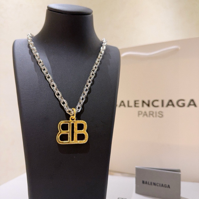 【限定】バレンシアガ スーパーコピー  Balenciagaの ネックレス