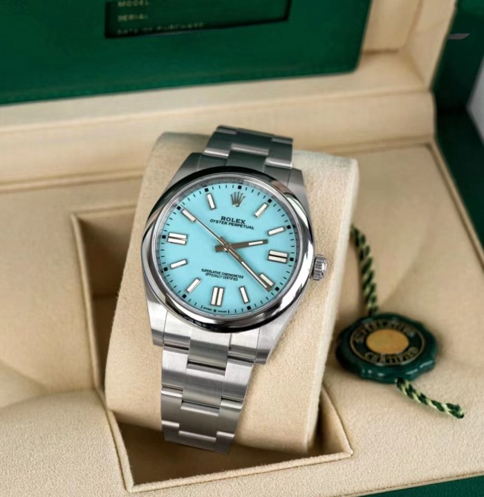 一目惚れ♪ ロレックス コピーおすすめ のROLEX のブルーナイトライトポインター41 mm腕時計