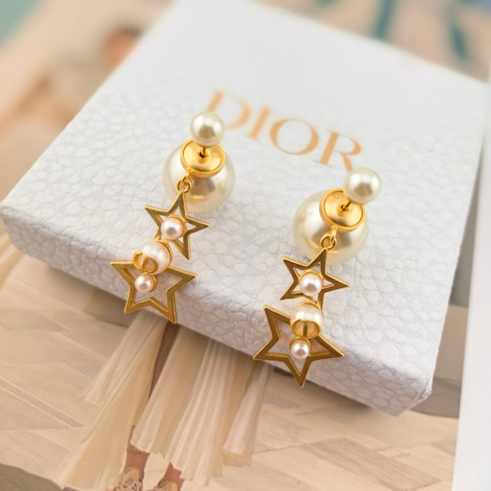 稀少 ディオール コピーおすすめ Diorのイヤリング