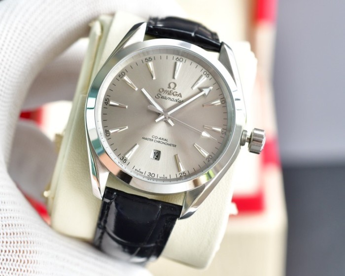 超話題! オメガ スーパーコピー のOMEGASEAMASTER海馬シリーズAQUA TEERA 150 m腕時計