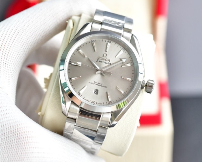 超話題! オメガ スーパーコピー のOMEGASEAMASTER海馬シリーズAQUA TEERA 150 m腕時計