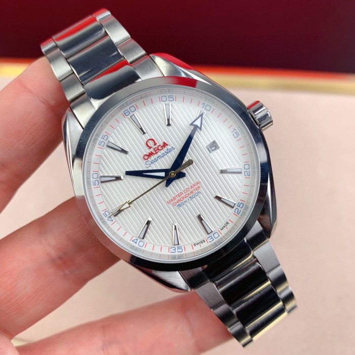 大人気 オメガ 激安通販 のOMEGA シーマシリーズAQUA TERRA 150機械式腕時計