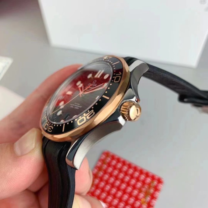 ★超人気 オメガ 偽物通販  のOMEGA 人気の全自動ロボット腕時計